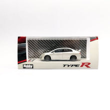 Load image into Gallery viewer, Hobby Japan 1:64 Honda Civic Type R (FD2) 2007 Super Platinum Metallic