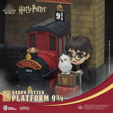 Load image into Gallery viewer, Beast Kingdom D-Stage 099 Diorama Stage Harry Potter: Platform 9 3/4
