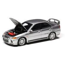 Load image into Gallery viewer, Motorhelix 1/64 Mitsubishi Lancer Evo. IV Senior Series STEEL SILVER METALLIC - M64001 - 353764
