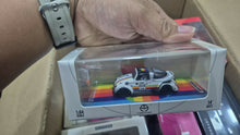 Load image into Gallery viewer, TimeMicro1/64 Beetle White Apple Figure ver - TM646229-1
