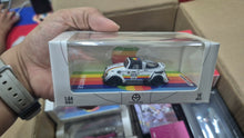 Load image into Gallery viewer, TimeMicro1/64 Beetle White Apple Ordinary - TM646229
