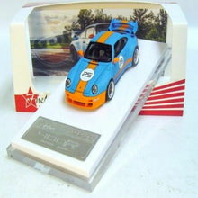 Load image into Gallery viewer, FuelMe 1:64 400R (993) Gunter Werks Gulf Style

