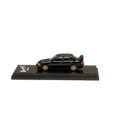 Load image into Gallery viewer, Hobby Japan 1:64 Mitsubishi Lancer GSR Evolution III (CE9A) Customized Ver. Pyrenees Black
