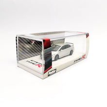 Load image into Gallery viewer, Hobby Japan 1:64 Honda Civic Type R (FD2) 2007 Super Platinum Metallic
