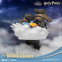 Load image into Gallery viewer, Beast Kingdom D-Stage 098 Diorama Stage Harry Potter: Hagrid and Harry
