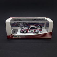 Load image into Gallery viewer, FuelMe Models 1:64 Rauh-Welt Begriff Rough Rhythm-Martini
