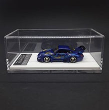 Load image into Gallery viewer, FuelMe Models 1:64 Rauh-Welt Begriff Royal Ocean
