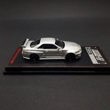 Load image into Gallery viewer, Ignition Model 1:64 Nismo R34 GT-R Z-tune Silver
