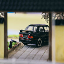 Load image into Gallery viewer, Tarmac Works 1:64 BBS LM Forged Matt Black Polish
