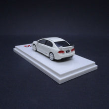 Load image into Gallery viewer, Hobby Japan 1:64 Honda Integra Type R (DC2) 1998 Championship White
