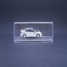 Load image into Gallery viewer, iNNO64 1:64 Honda Civic Type-R FD2 (White)
