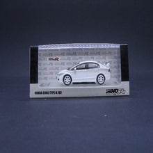 Load image into Gallery viewer, iNNO64 1:64 Honda Civic Type-R FD2 (White)
