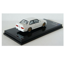 Load image into Gallery viewer, Tarmac Works 1:64 BMW M3 E30
