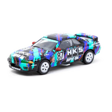 Load image into Gallery viewer, Kyosho x Tarmac Works 1:64 Nissan Skyline GT-R R32 HKS #87 with Oil Can
