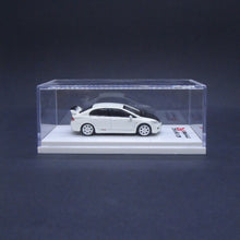 Load image into Gallery viewer, Hobby Japan 1:64 Honda Civic Type R (FD2) 2007 Champion White (Customized Ver.)

