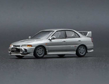 Load image into Gallery viewer, BM Creations Junior 1/64 Mitsubishi Lancer Evolution VII Silver
