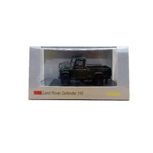 Load image into Gallery viewer, Master 1/64 Land Rover Defender 110 Pickup Green
