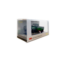 Load image into Gallery viewer, Master 1/64 Land Rover Defender 110 Pickup Green
