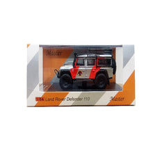 Load image into Gallery viewer, Master 1/64 Land Rover Defender 110 Jurassic Park with Accessories
