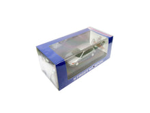 Load image into Gallery viewer, Street Weapon 1/64 Honda Civic (EG6) Silver White Rim Black Base
