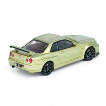 Load image into Gallery viewer, iNNO64 1/64 Nissan Skyline GT-R (R34) V-Spec II Nur Millenium Jade
