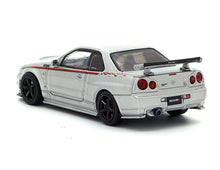 Load image into Gallery viewer, iNNO64 1/64 Nissan Skyline GT-R (R34) NISMO R-Tune Silver

