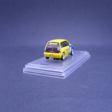 Load image into Gallery viewer, iNNO64 1:64 Honda Civic Si E-AT Gr.A Tuned By Spoon Sports 1985
