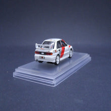 Load image into Gallery viewer, iNNO64 1:64 Mitsubishi Lancer Evolution III Ralliart
