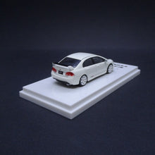 Load image into Gallery viewer, Hobby Japan 1:64 Honda Integra Type R (DC2) 1998 Championship White
