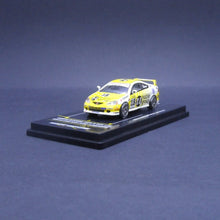 Load image into Gallery viewer, iNNO64 1:64 Honda Integra #18 Macau Guia Race 2003
