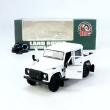 Load image into Gallery viewer, BM Creations 1/64 Land Rover 2016 Defender 110 Pick Up WHITE (LHD)
