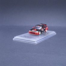 Load image into Gallery viewer, iNNO64 1:64 Honda Civic EF9 #77 Advan - Kanjo Racer Singapore Special Edition
