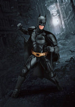 Load image into Gallery viewer, Beast Kingdom DAH-023 The Dark Knight Batman
