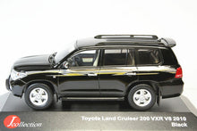 Load image into Gallery viewer, Jcollection 1:43 Toyota Land Cruiser 200 VXR V8 2010 (White/Black/Green)
